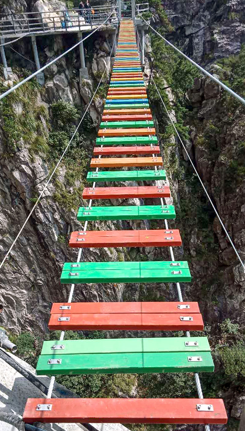 安装木质吊桥时要注意这两点